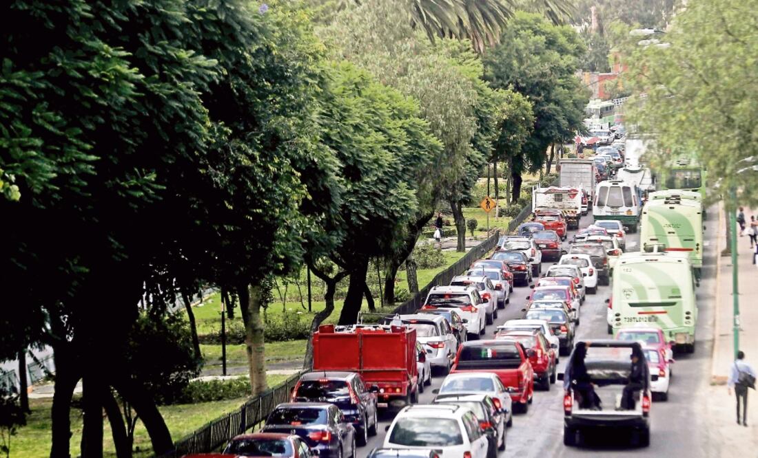Se prevén 32 estaciones ligeras que estarán instaladas desde Ticomán, Misterios y hasta Paseo de la Reforma; 90 autobuses darán el servicio (FERNANDO RAMÍREZ. EL UNIVERSAL)
