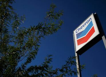 Trump parece abierto a permitir que Chevron retome operaciones en Venezuela, según WSJ; gobiernos negocian intercambio de ciudadanos encarcelados