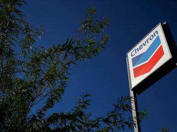 Trump parece abierto a permitir que Chevron retome operaciones en Venezuela, según WSJ; gobiernos negocian intercambio de ciudadanos encarcelados