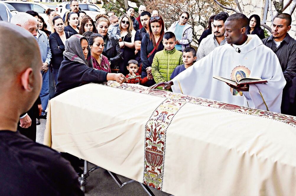 Antonio Zambrano, originario de Michoacán, fue asesinado supuestamente por policías en 2015. El caso fue condenado por diversas organizaciones (ARCHIVO AP)