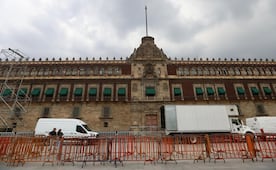 Refuerzan accesos a Palacio Nacional por sección 22 de la CNTE; Sheinbaum les recibe