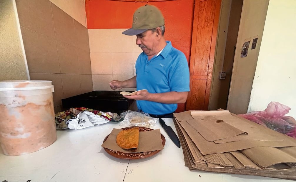 El taco envenenado ha evolucionado y se han incorporado ingredientes como queso o bistec. Foto: Irma Mejía