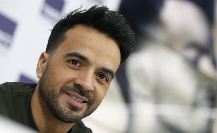 Luis Fonsi, "súper honrado" porque un avión se llamará como él 