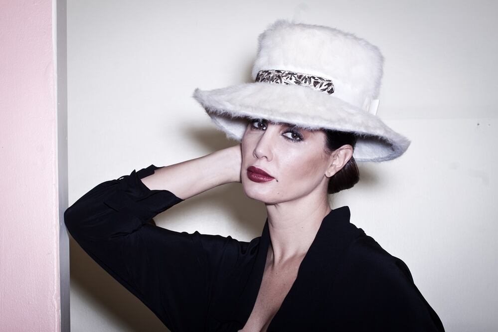 En 2002 obtuvo el lanzamiento de El Libro de Moda en México (Instagram)