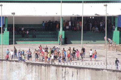 Cubanos protestan por segundo día