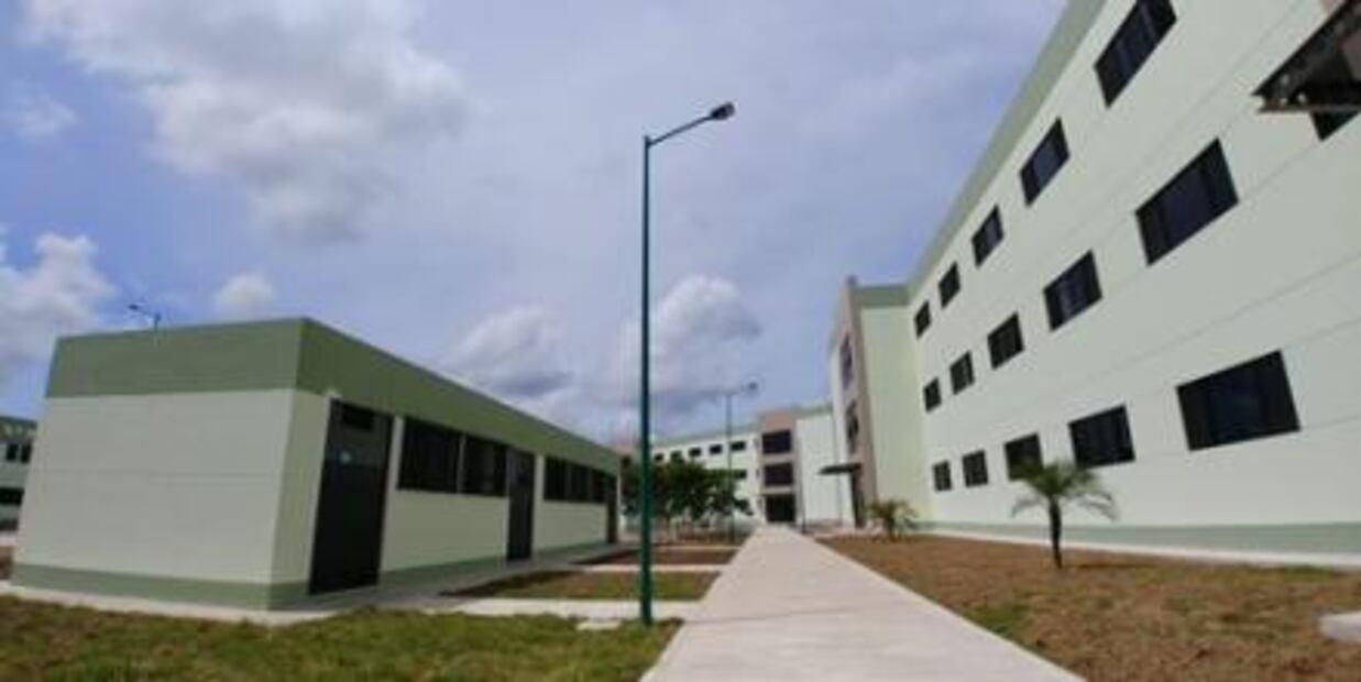 En Quintana Roo, Peña Nieto anuncia creación de dos brigadas más de la Policía Militar