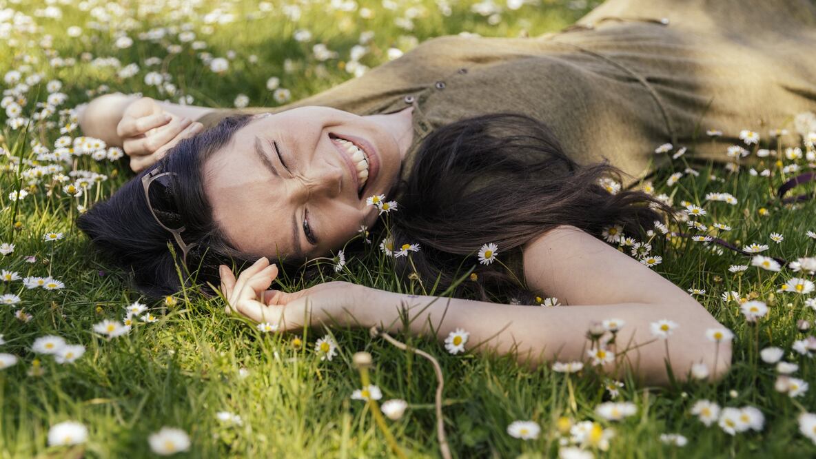 ¿Se puede aprender a ser feliz? Esto responden los especialistas