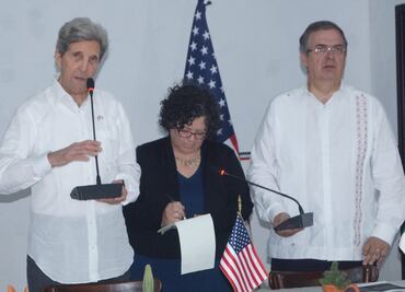 Kerry confirma inversión de EU en parques eólicos y solares en México