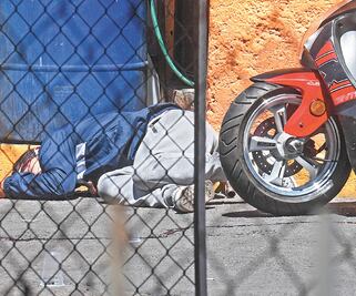 Acribillan a dos jóvenes en la GAM 