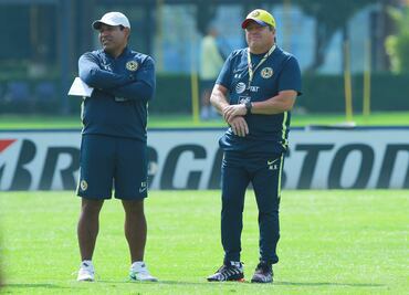 El América se refuerza con suplentes