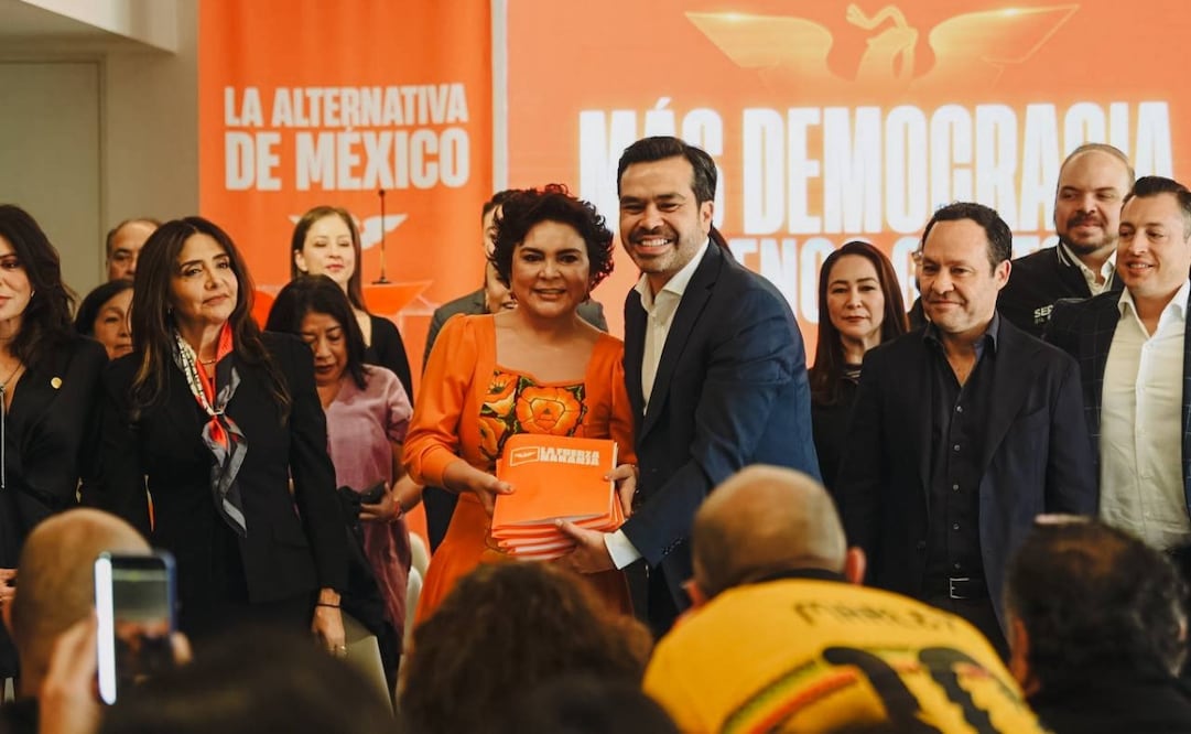 El coordinador nacional de MC, Jorge Álvarez Máynez, presentó la iniciativa denominada “Más Democracia, Menos Gasto”. Foto: especial