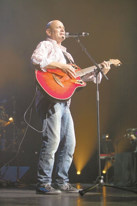 En la década de los 80, en la cúspide de su carrera, decidió retirarse. SATUS MEDIA