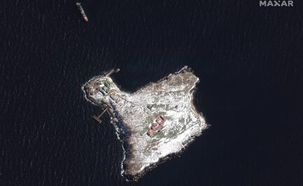 Rusia se retira de Isla de las Serpientes; Ucrania habla de victoria, Rusia de "buena voluntad"