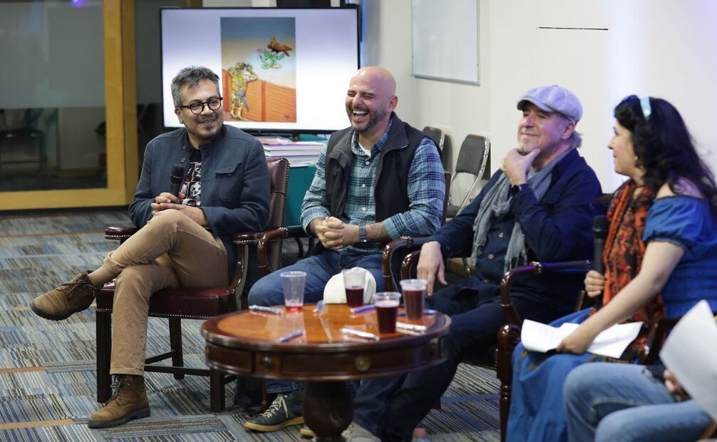 Los cartonistas Chelo, Waldo y Boligán durante la charla con suscriptores en EL UNIVERSAL. | Foto: Carlos Odín.