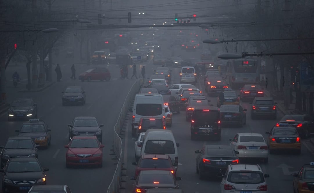 Los principales contaminantes son las micropartículas -de un diámetro inferior a 2.5 micrometros-, del sulfato, de los nitratos y del hollín. (FOTO: Archivo/EL UNIVERSAL) 