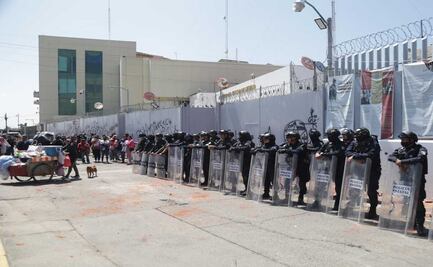 Custodian penal de Chalco tras disturbios; familiares exigen información y denuncian que hay corrupción al interior de la cárcel