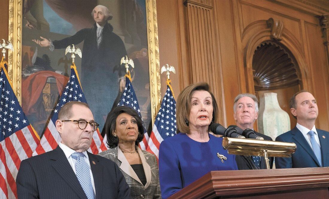 Nancy Pelosi, presidenta de la Cámara de Representantes, ayer al anunciar los cargos contra el presidente Donald Trump, en el Capitolio en Washington. Foto: J. SCOTT APPLEWHITE. AP