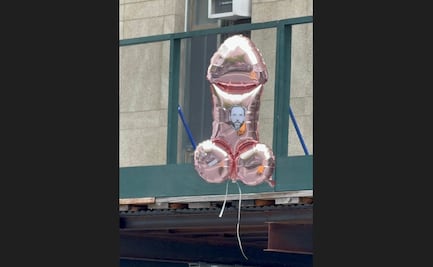 Decenas de globos en forma de pene sobrevuelan la corte donde se juzga a Donald Trump