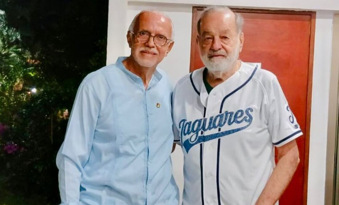 El gobernador de Nayarit, Miguel Ángel Navarro Quintero, y el empresario Carlos Slim Helú. Foto: Especial