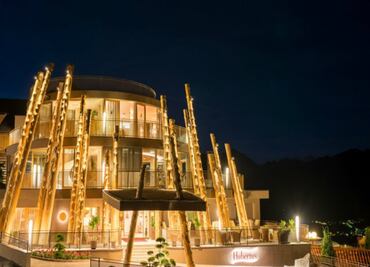 Esta alberca 'flotante' no es apta para cardíacos