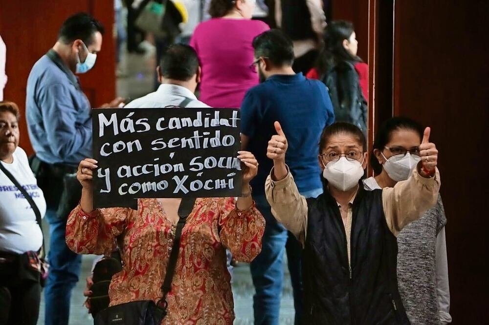 Decenas de simpatizantes de la senadora impulsaron a la política hidalguense al grito de: “¡presidenta!”, “¡Xóchitl va!” y “¡sí se puede!”. Foto: Especial