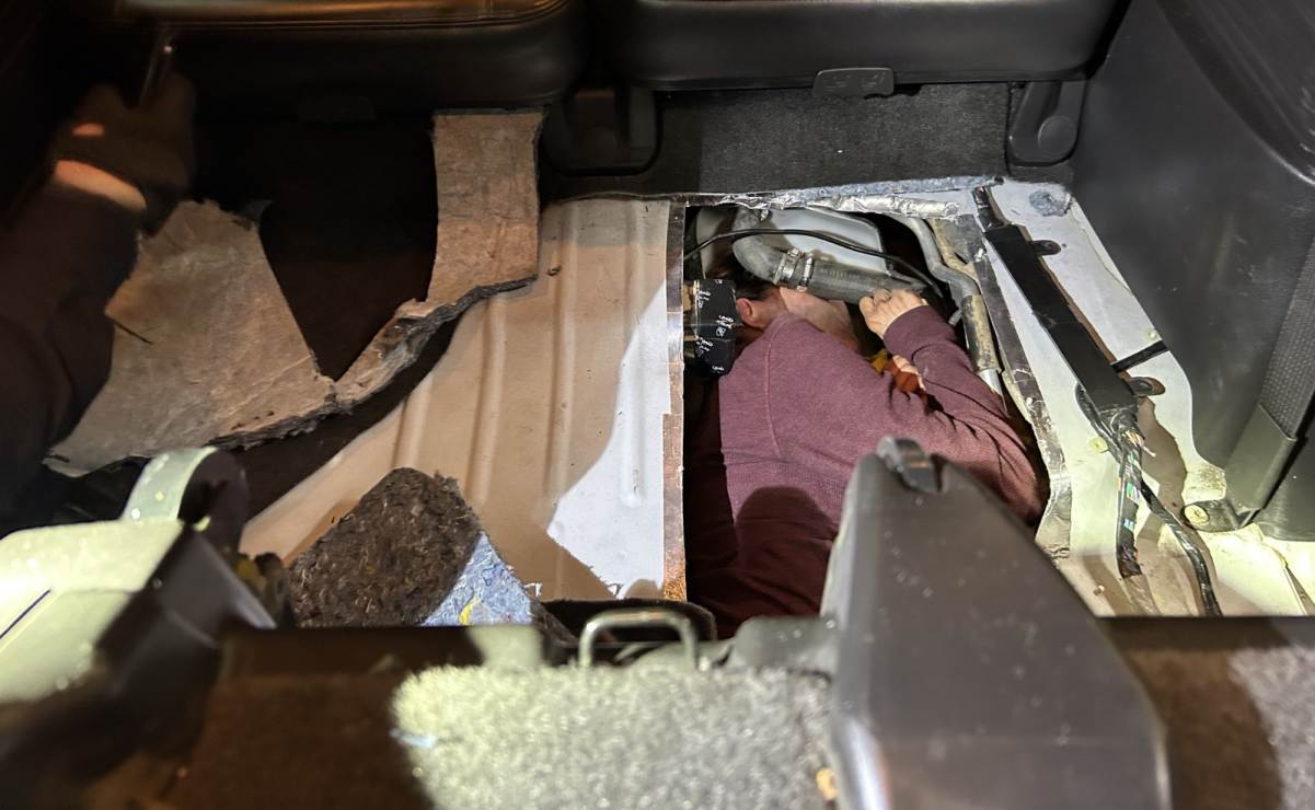 Un inmigrante mexicano fue descubierto cuando trataba de pasar la frontera con México escondido en un compartimiento construido al lado del tanque de combustible