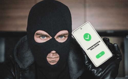 Banco Azteca recomienda nunca compartir datos sensibles con nadie, ni siquiera con el personal bancario. Foto: iStock