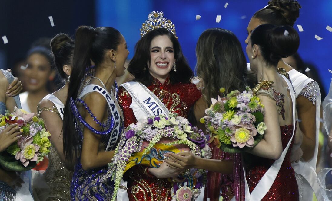 Sheinbaum celebra triunfo de Fátima Bosch en Miss Universo