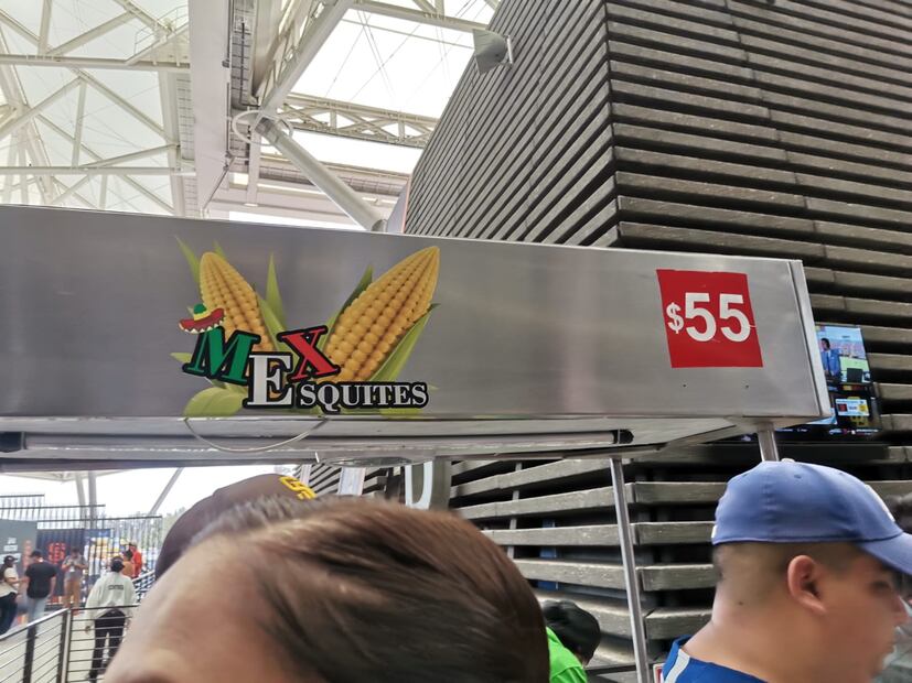 ¿Cuánto cuesta la cerveza y comida en el juego entre Padres y Giants en el estadio Alfredo Harp Helú?