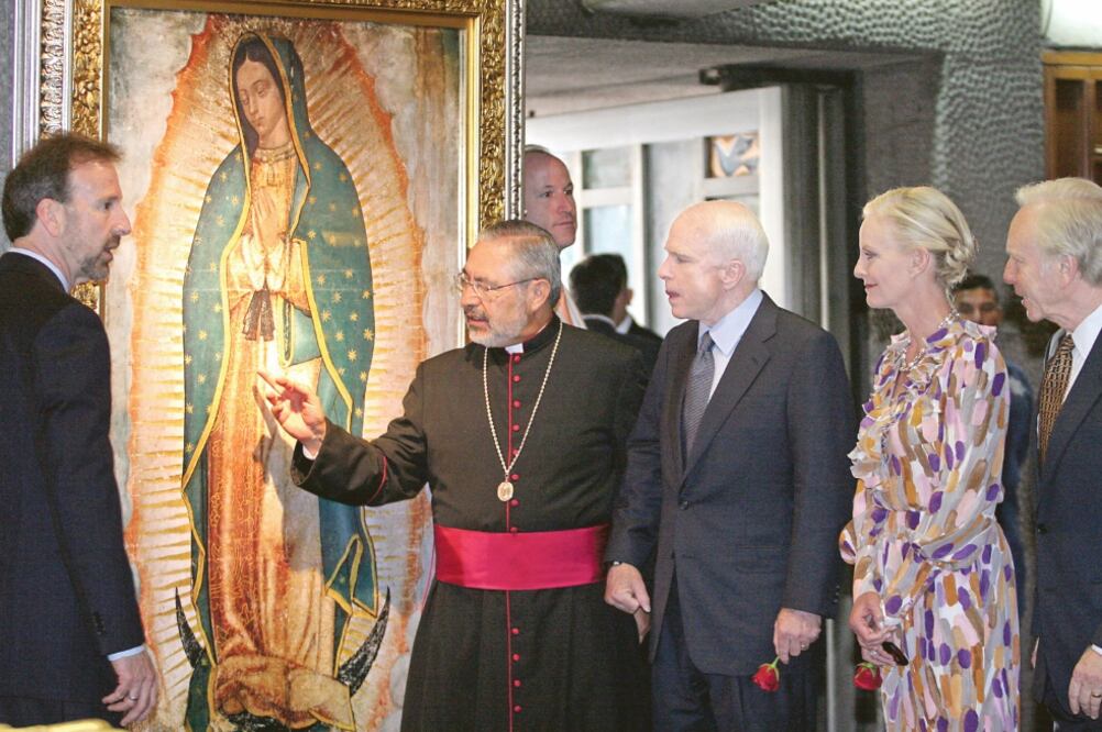 En julio de 2008, cuando fue candidato presidencial, McCain visitó la Basílica de Guadalupe con el afán de atraer el sufragio hispano. (ARCHIVO EL UNIVERSAL)