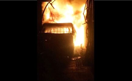 Controlan incendio provocado por toma clandestina en Cuernavaca