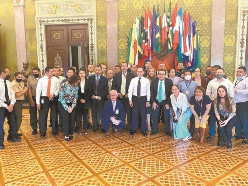 Analistas ven pilares económicos a salvo con Ramírez de la O y Herrera