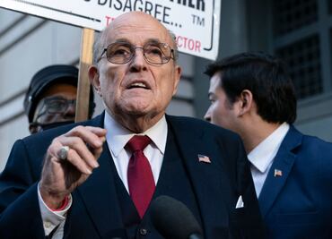 Rudy Giuliani pierde caso de quiebra, deberá pagar más de 100 millones de dólares