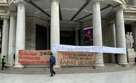 Trabajadores del INBAL cierran Palacio de Bellas Artes por falta de pagos