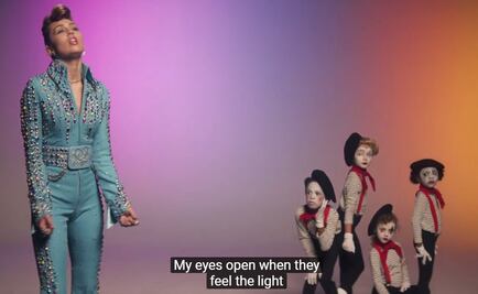 Miley Cyrus rinde tributo a Elvis Presley en nuevo video