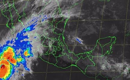 Hurricane Sandra strengthens to a Category 4 storm