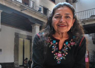 Otorgan a Sara Poot Herrera la Presea Sor Juana