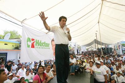 Me voy a dedicar a mi campaña, dice Yunes Landa  