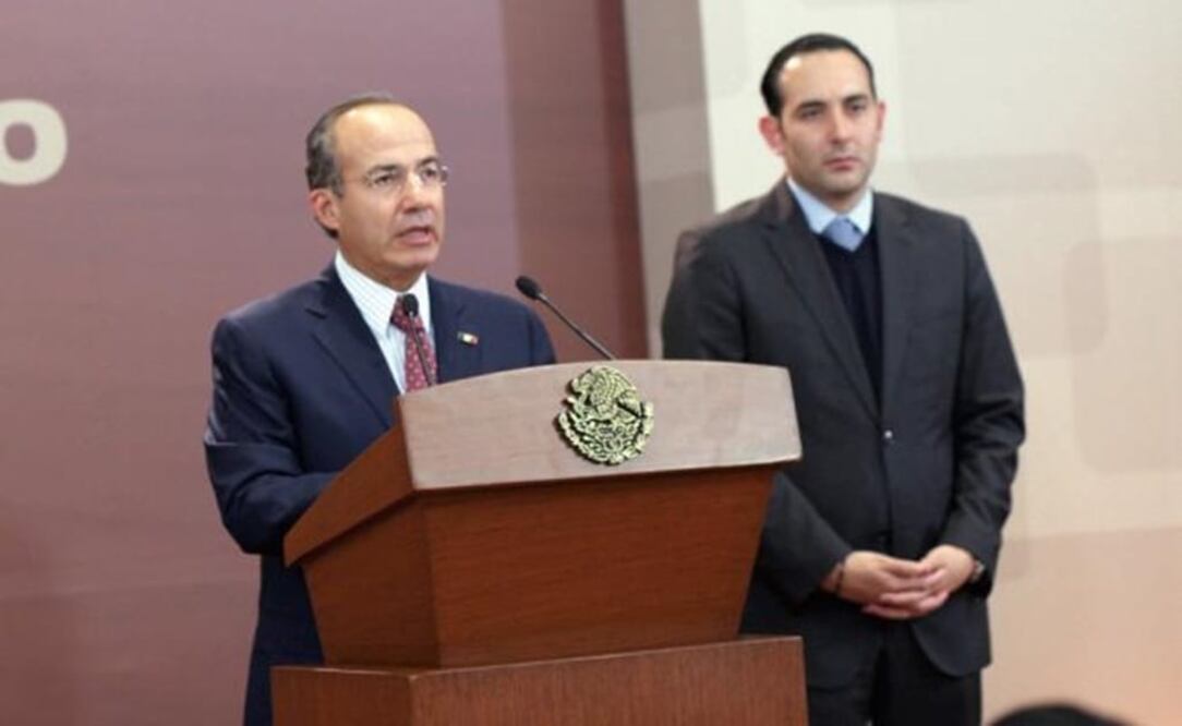 Felipe Calderón and Roberto Gil Zuarth in 2011 - File photo/EL UNIVERSAL