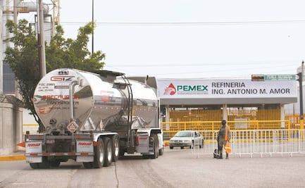 Producción de gasolinas se desploma 49%
