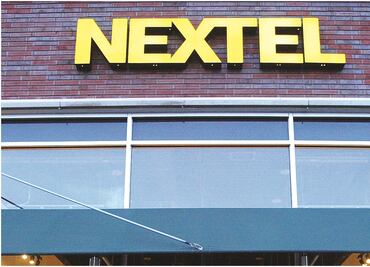 América Móvil compra Nextel Brasil