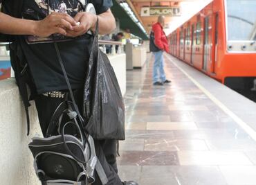 Dan de baja a 80 policías por dejar pasar a vagoneros en el Metro
