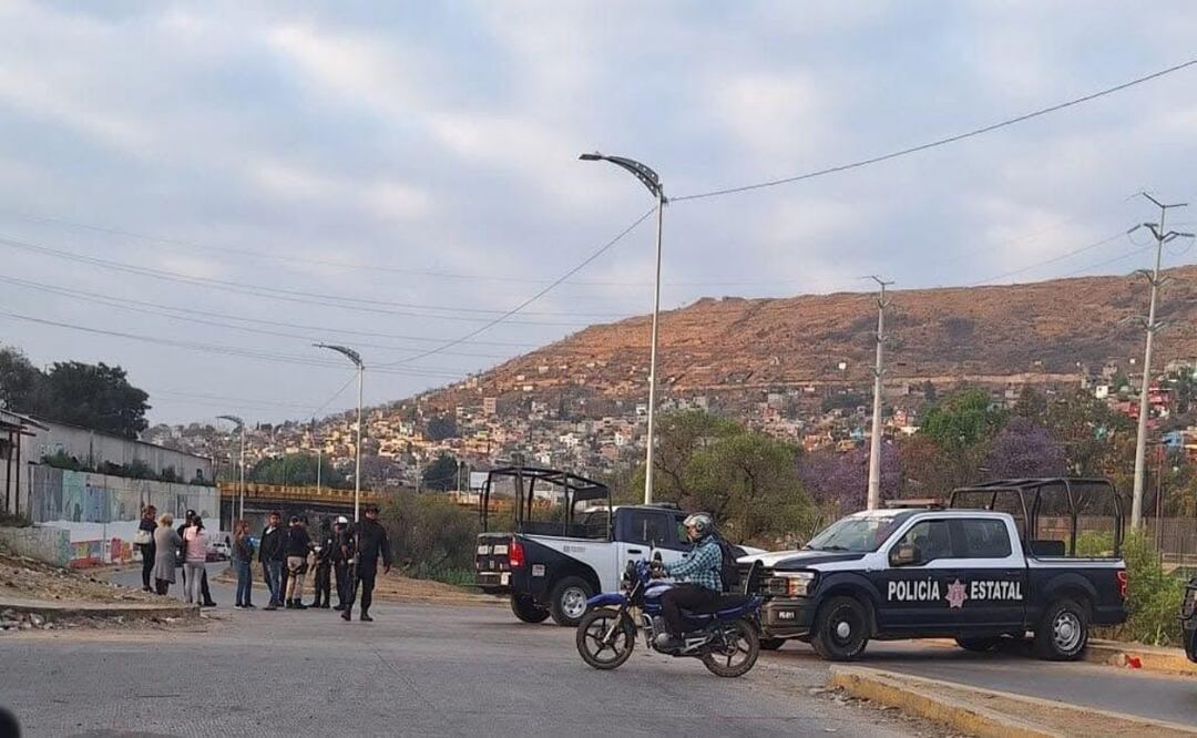 Con señales de tortura, los cuerpos de dos hombres fueron encontrados debajo del puente IV Centenario en la ciudad de Oaxaca. Foto: Especial