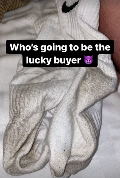 Vende calcetines usados en OnlyFans por 35 mil pesos