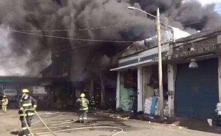 Se registra incendio en mercado de abastos en Jalisco