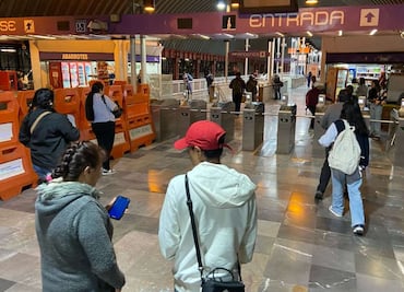 Línea A restablece servicio tras casi 4 horas de cierre; extienden horario hasta la madrugada en apoyo a usuarios