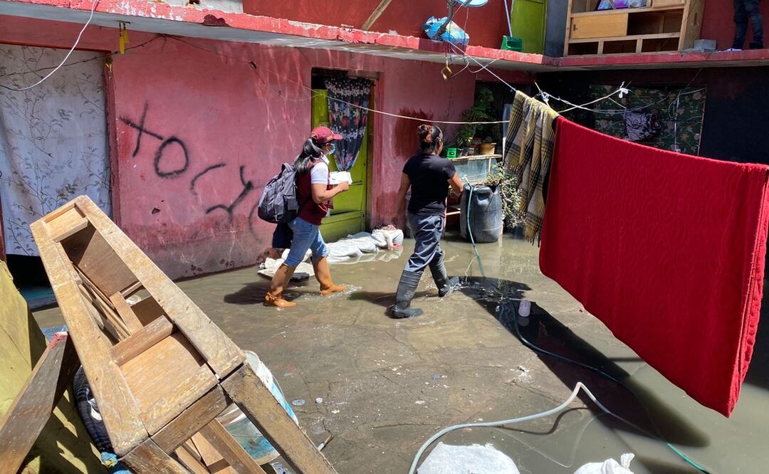 Inicia Censo del Bienestar en Chalco en medio de aguas negras tras 27 días de inundaciones. Foto: Emilio Fernández