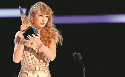 Taylor Swift triunfa en la noche de los AMAs