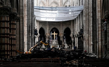 Encuentran escultura de un ángel dorado en Notre Dame 