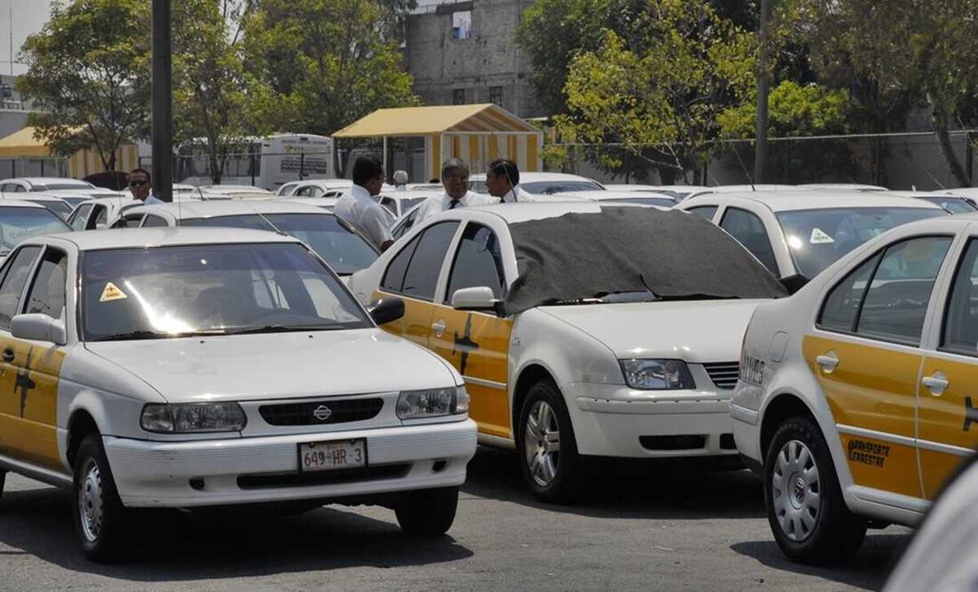 Cinco asociaciones de taxistas del AICM presentaron la denuncia penal. Foto ilustrativa: Archivo/EL UNIVERSAL